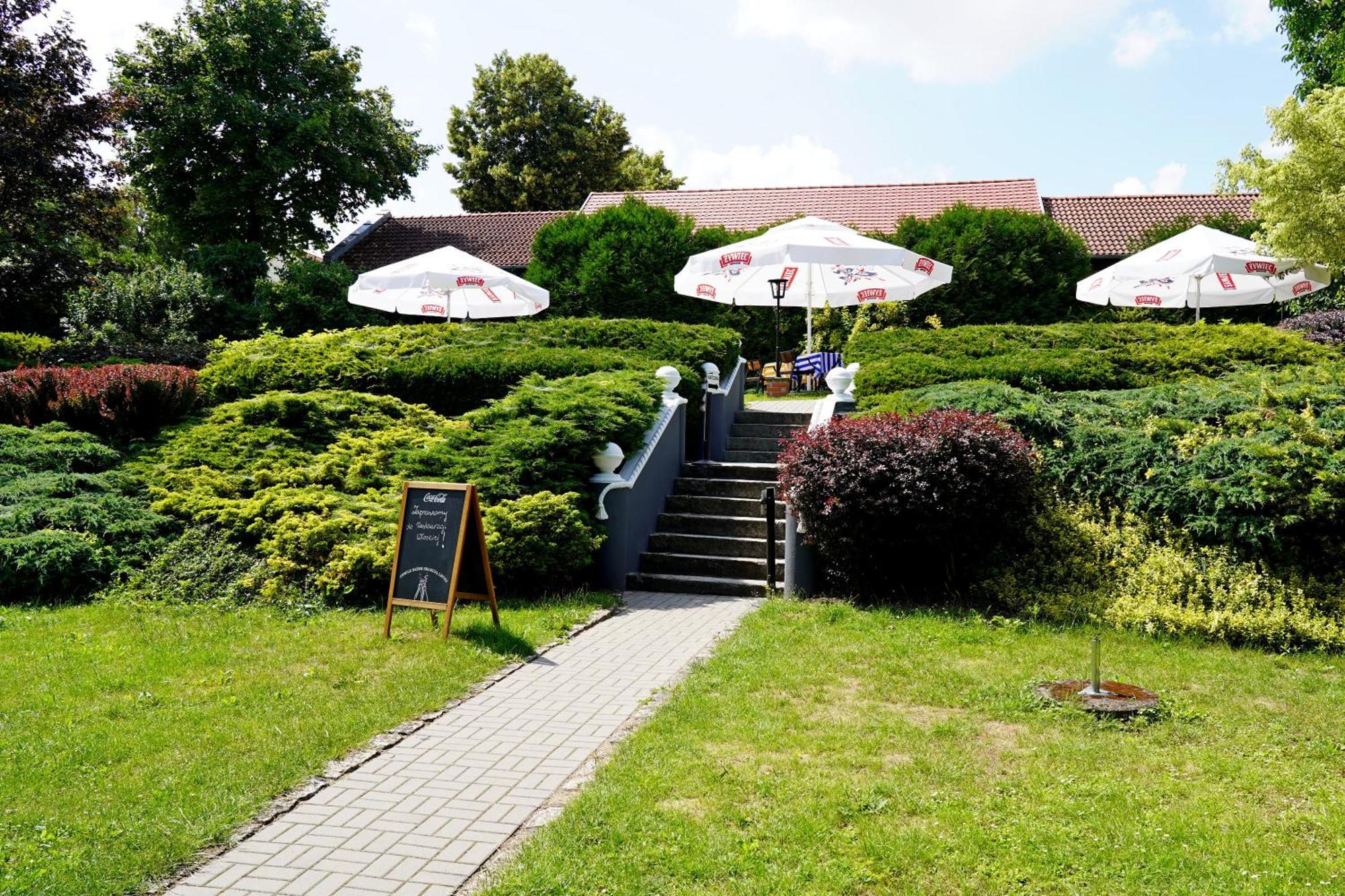 Hotel Adalbertus Hnězdno Exteriér fotografie