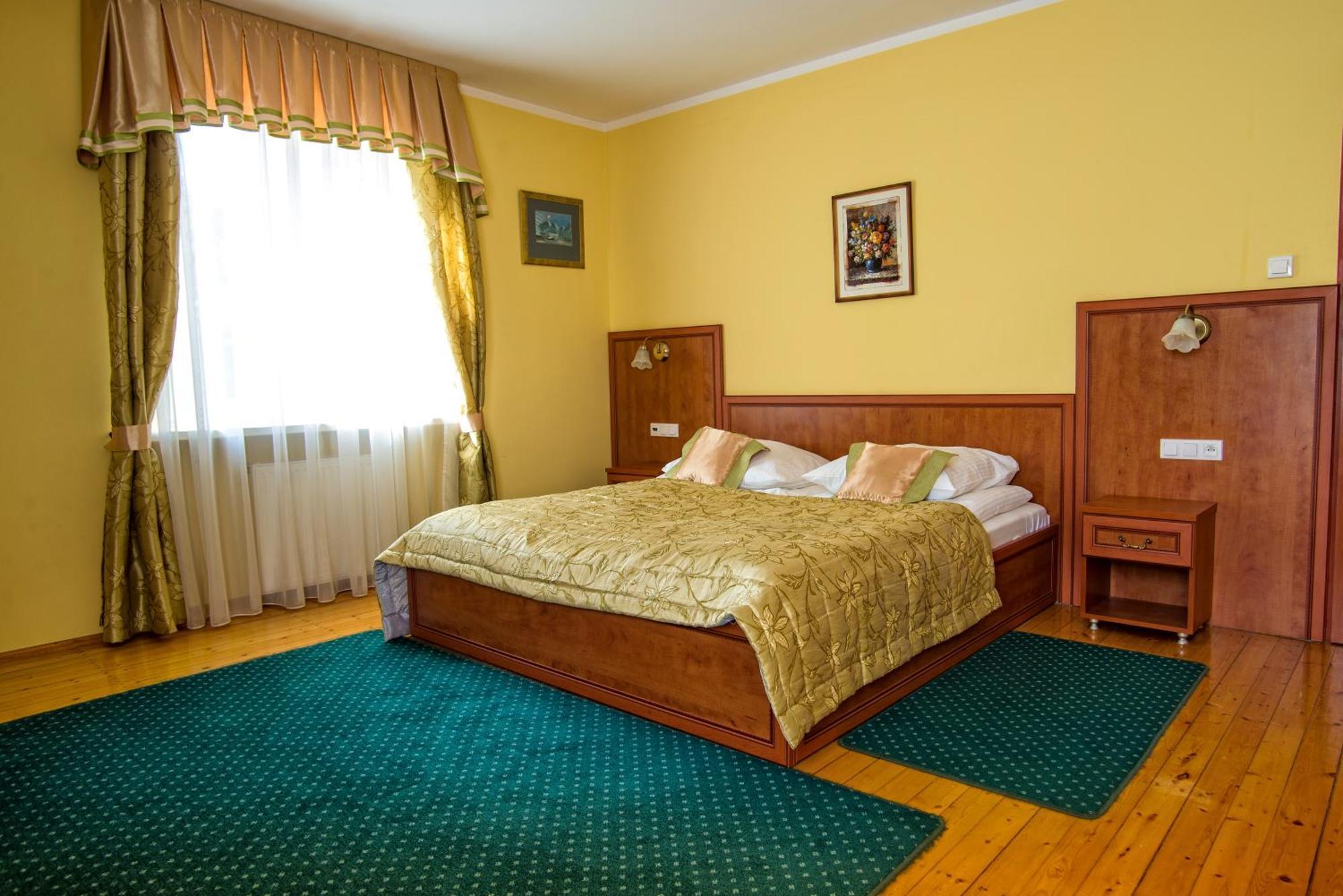Hotel Adalbertus Hnězdno Exteriér fotografie